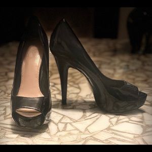 Vince Camuto black patent leather peep toe platform pumps
